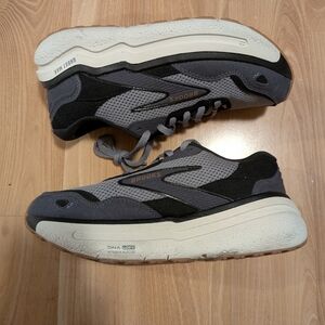 Brooks Ghost Max - Black/Gray - Women's 6.5